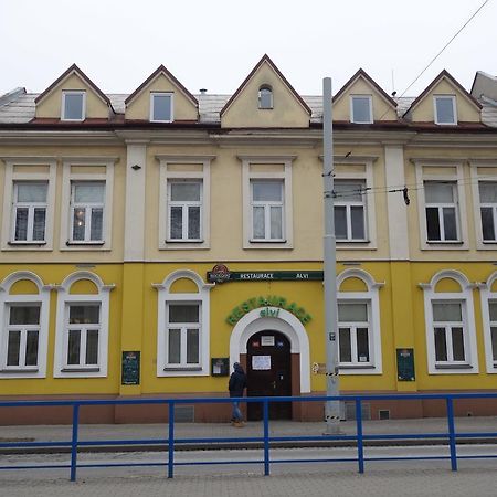 Отель Restaurace Alvi Острава Экстерьер фото